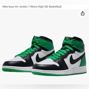 Nike boys Air Jordan1 Retro High OGBasketball LuckyGreen/Black-White. Never worn